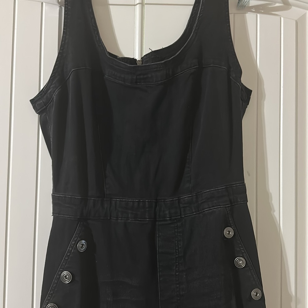 Fashion Nova Black Sleeveless Jumpsuit with Wide-Leg Design - Picture 7 of 7